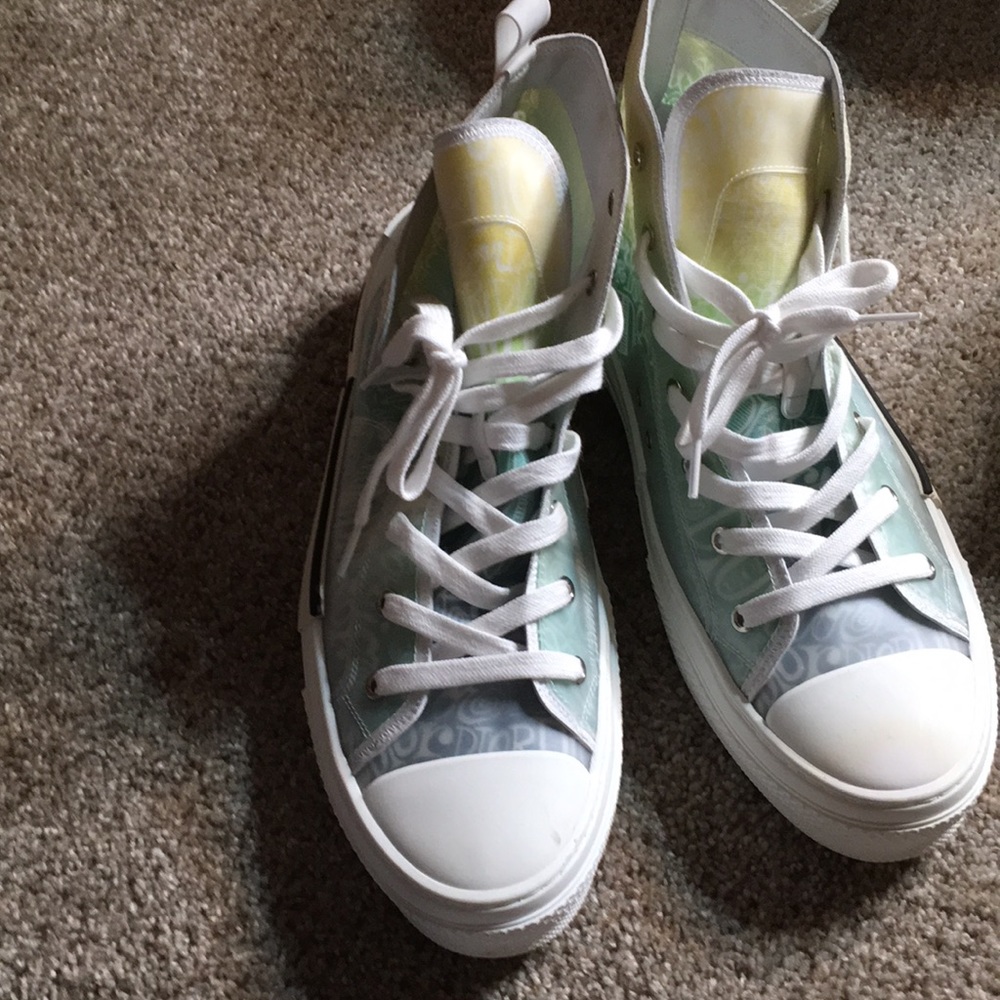 Shoes - Picture 2 of 2